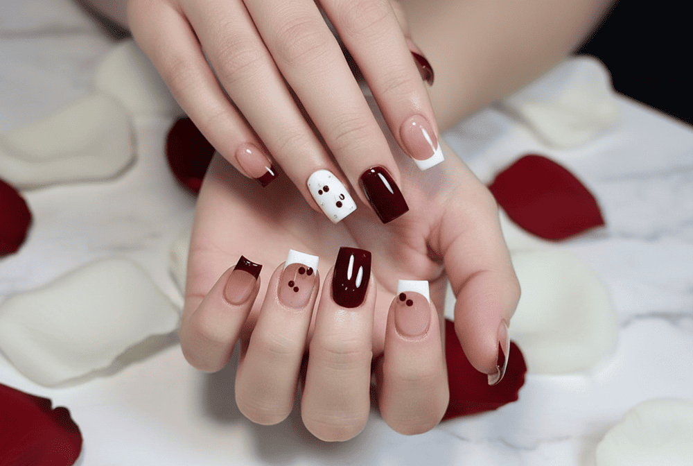 Mẫu nail Vuông Dài Nail Đỏ Rượu & Trắng Chấm Bi Hiện Đại