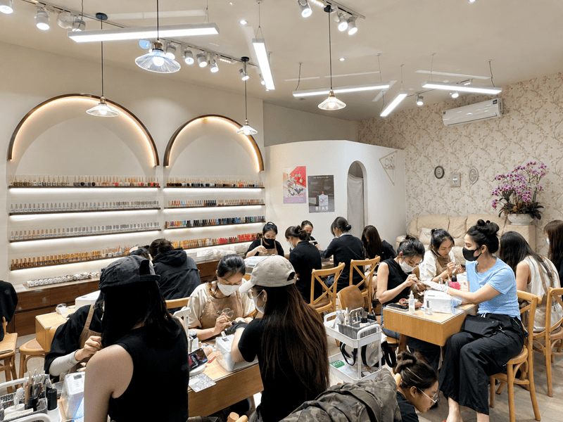 Nail Room