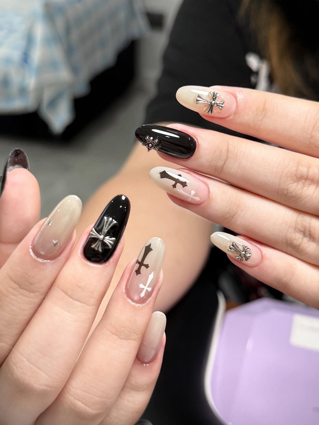 Black Chrome Cross and Star Y2K Nails