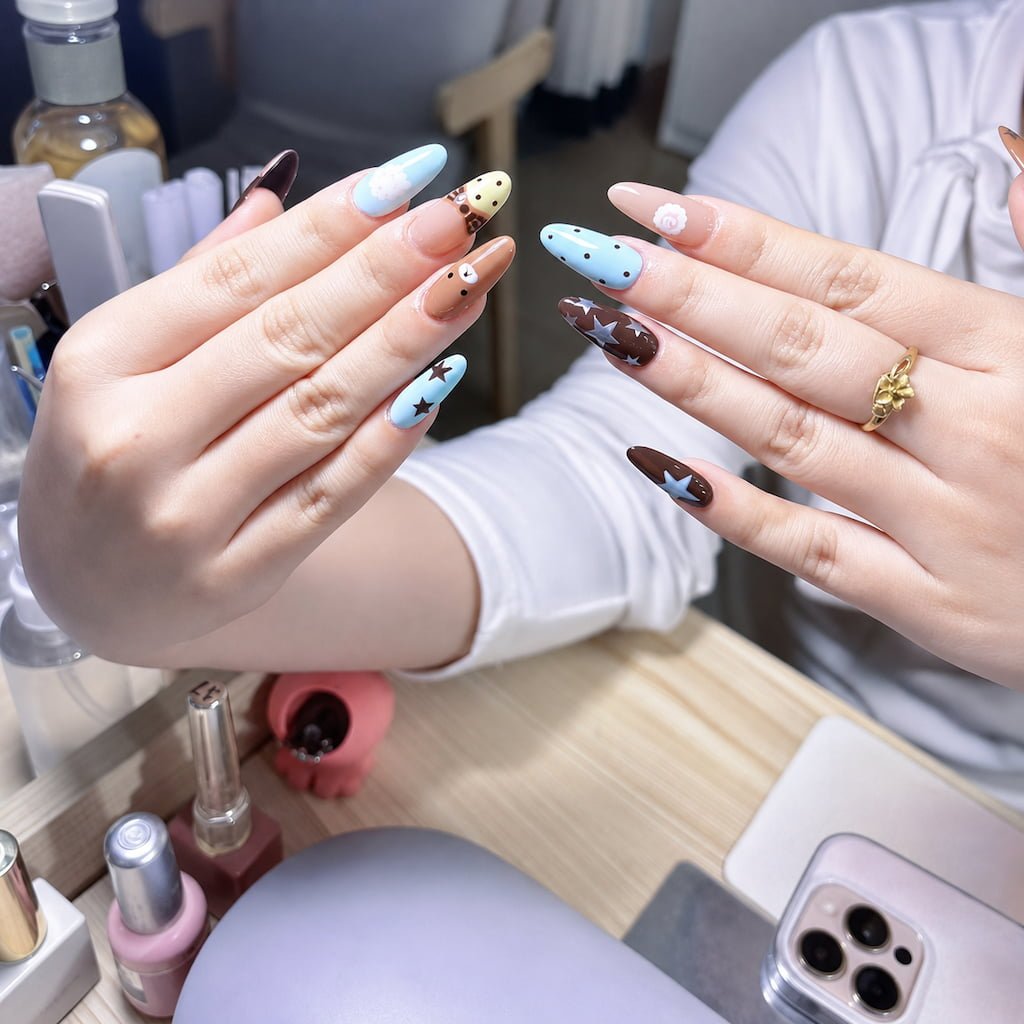 Brown and Baby Blue Preppy Nails with Stars and Daisies