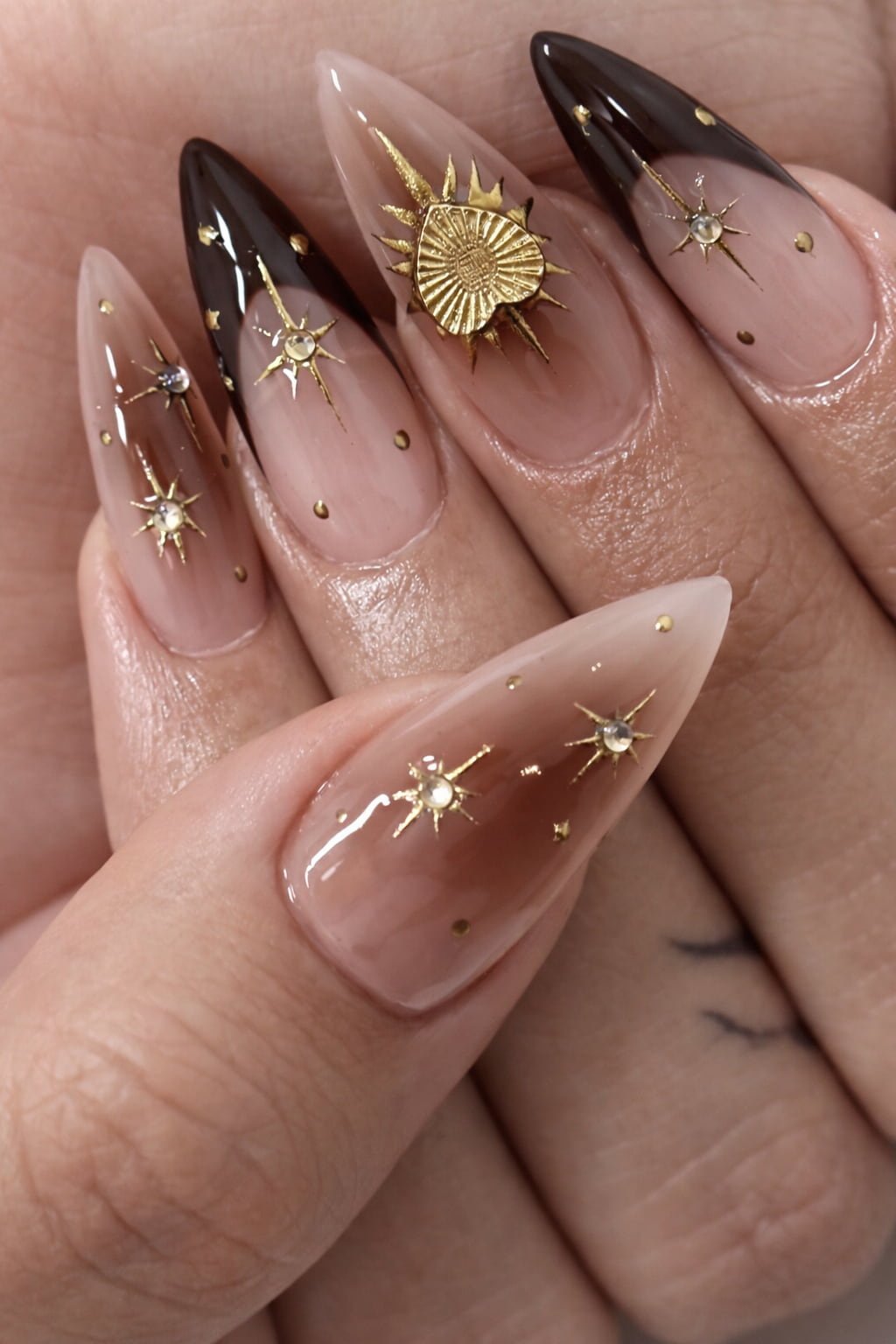 Golden Sun Aura Y2K Nail