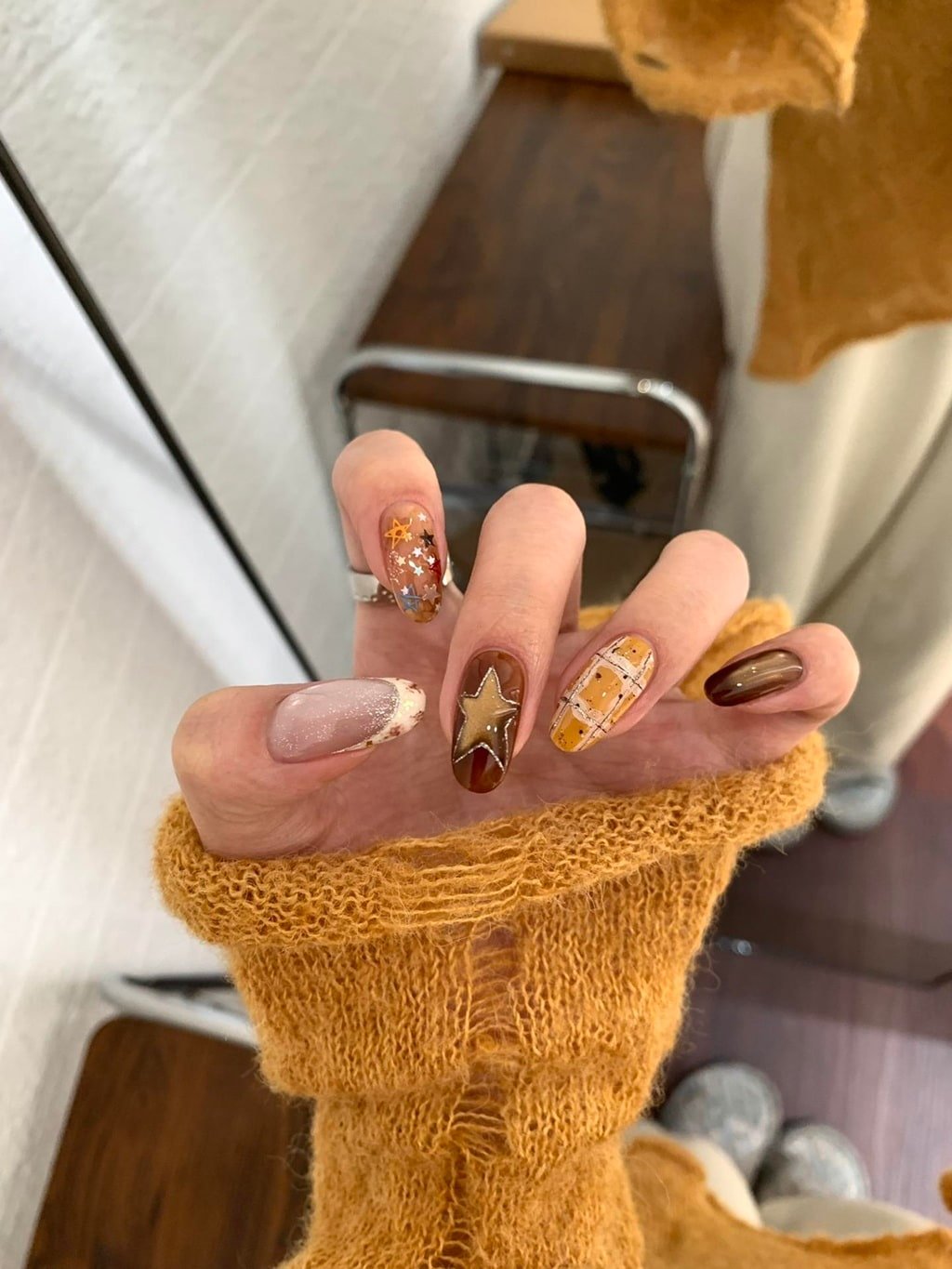 Mustard Plaid and Star Accent Fall Nail Design