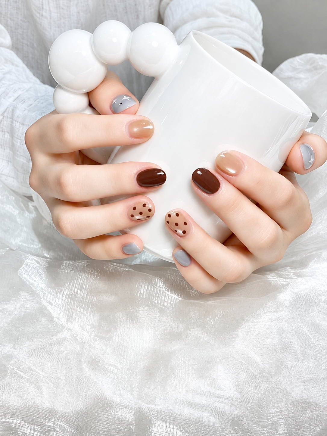 Short Brown, Nude and Gray Polka Dot Fall Nail Design