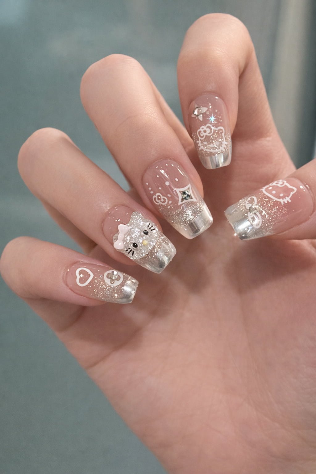 Silver Glitter Hello Kitty Nail